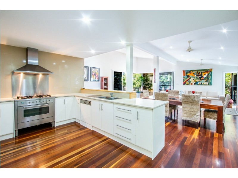 14 Riverside Drive, Tannum Sands QLD 4680