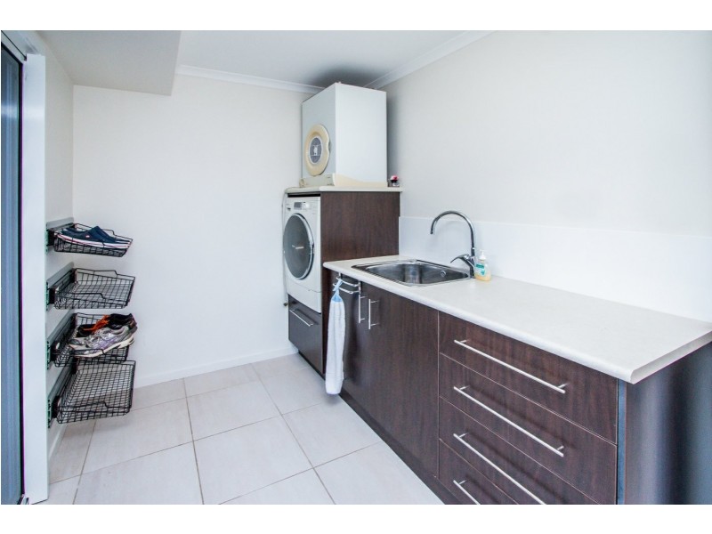 14 Riverside Drive, Tannum Sands QLD 4680