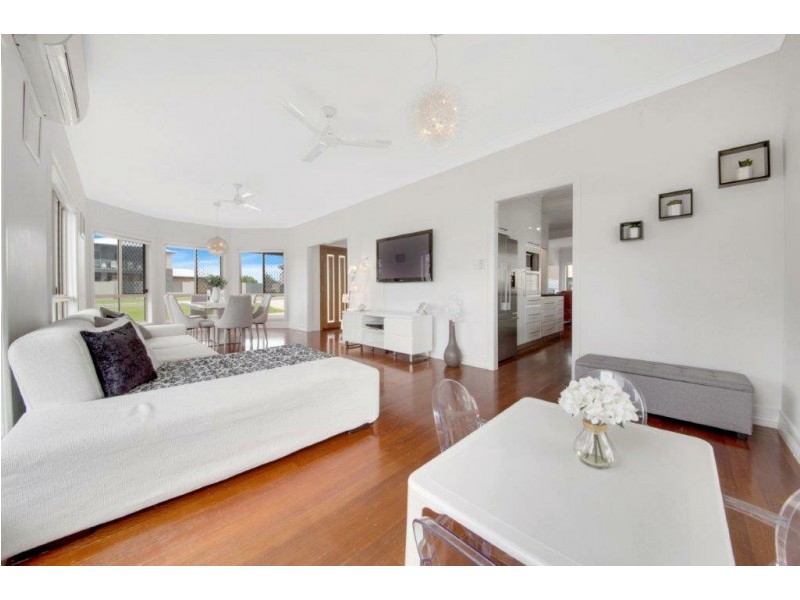 11 Caledon Street, Tannum Sands QLD 4680