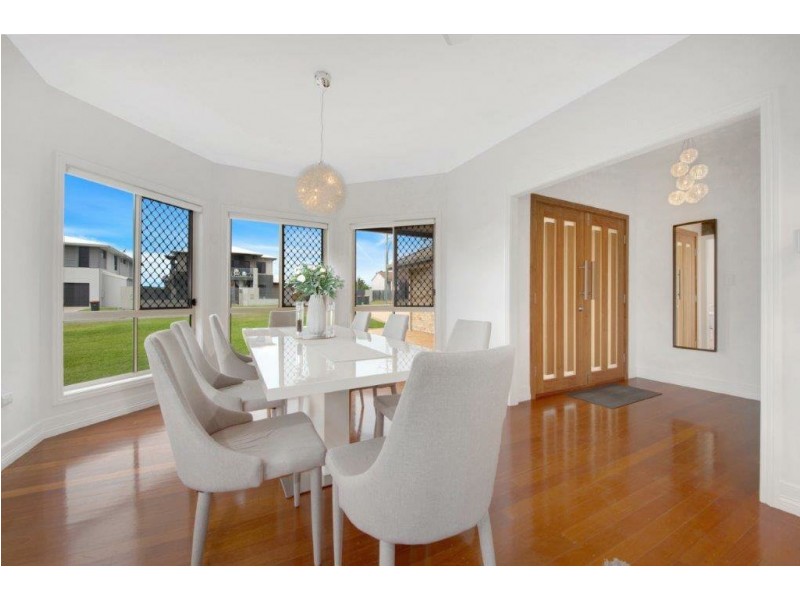 11 Caledon Street, Tannum Sands QLD 4680