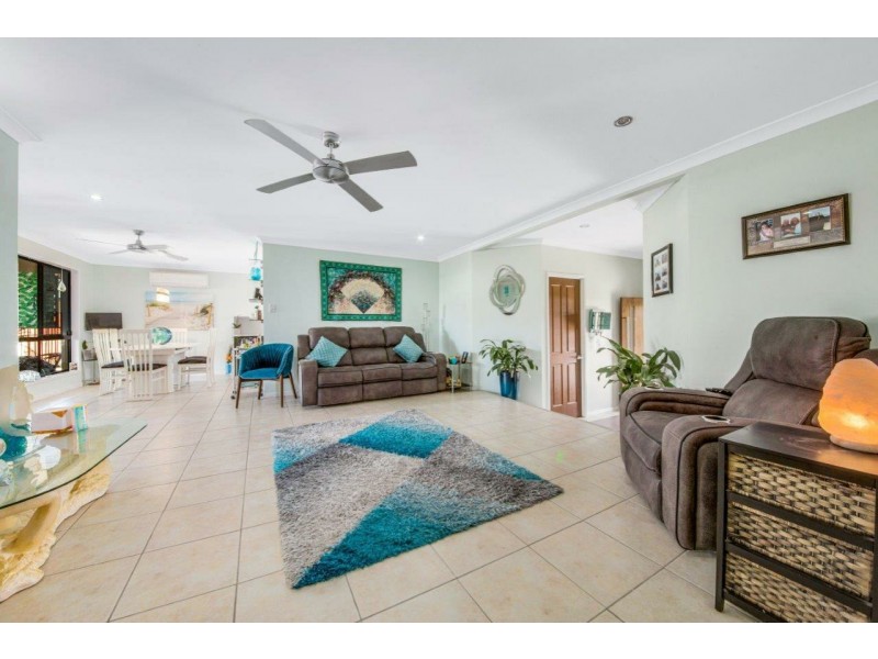 10 Schooner Street, Tannum Sands QLD 4680