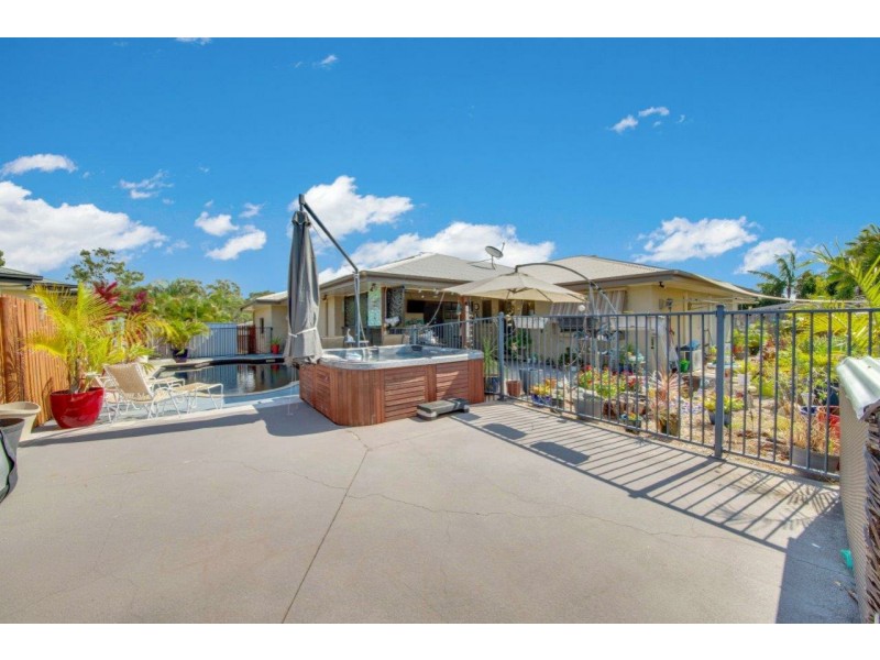 10 Schooner Street, Tannum Sands QLD 4680