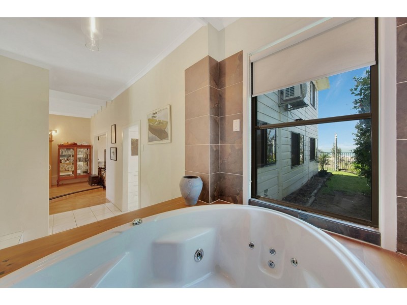 12 The Oaks Road, Tannum Sands QLD 4680