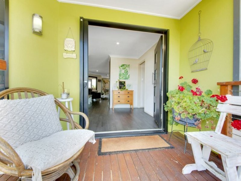 35 LIGHTHOUSE DR, Boyne Island QLD 4680