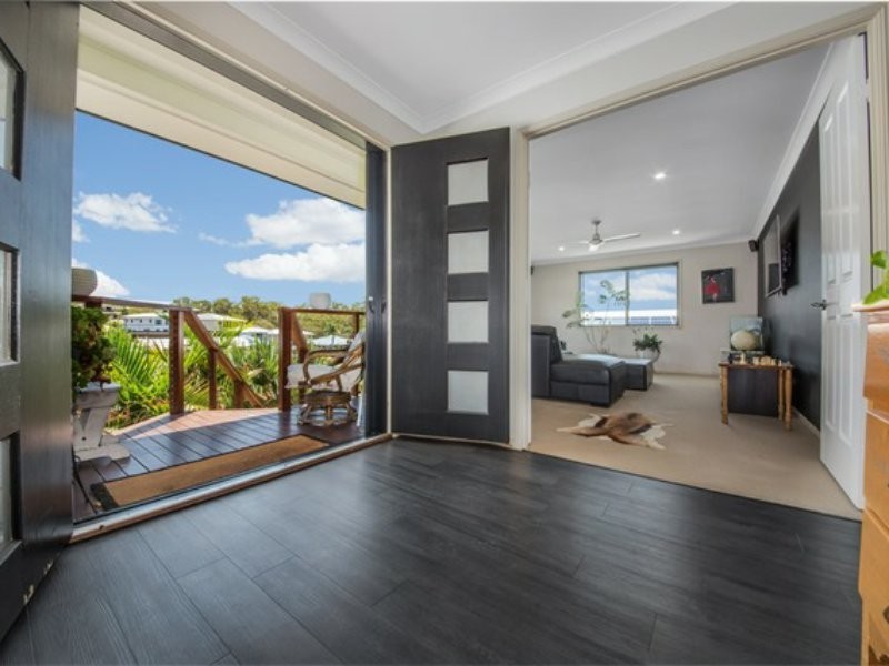 35 LIGHTHOUSE DR, Boyne Island QLD 4680