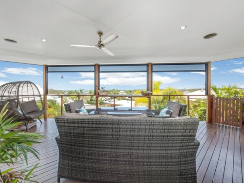 35 LIGHTHOUSE DR, Boyne Island QLD 4680