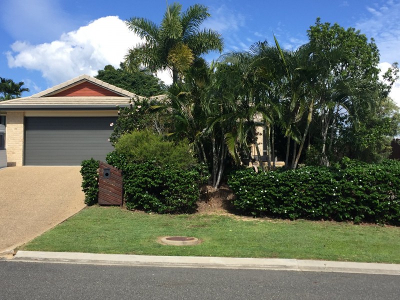 6 Stella Street, Boyne Island QLD 4680