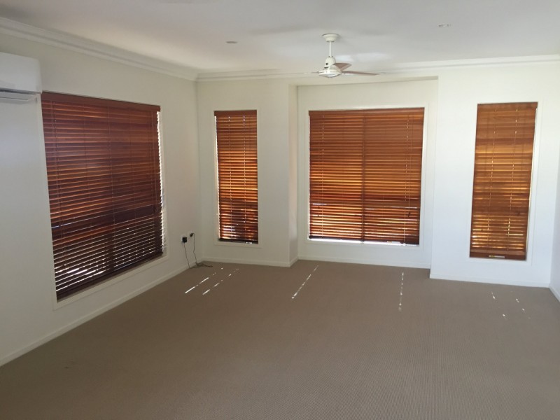 6 Stella Street, Boyne Island QLD 4680