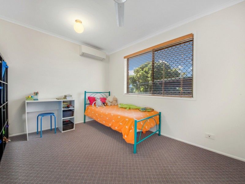 125 Malpas Street, Boyne Island QLD 4680