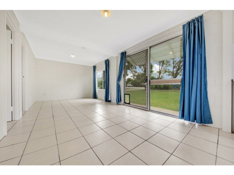 Unit 1 & 2/2 Elizabeth Street, Tannum Sands QLD 4680