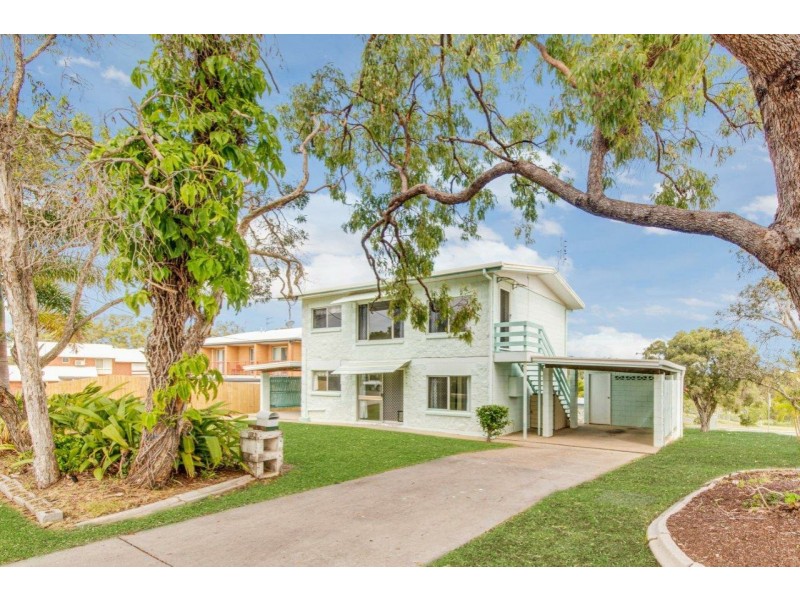 Unit 1 & 2/2 Elizabeth Street, Tannum Sands QLD 4680