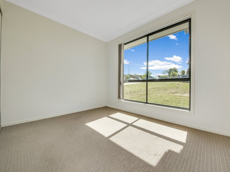 27 Woodland Court, Kirkwood QLD 4680