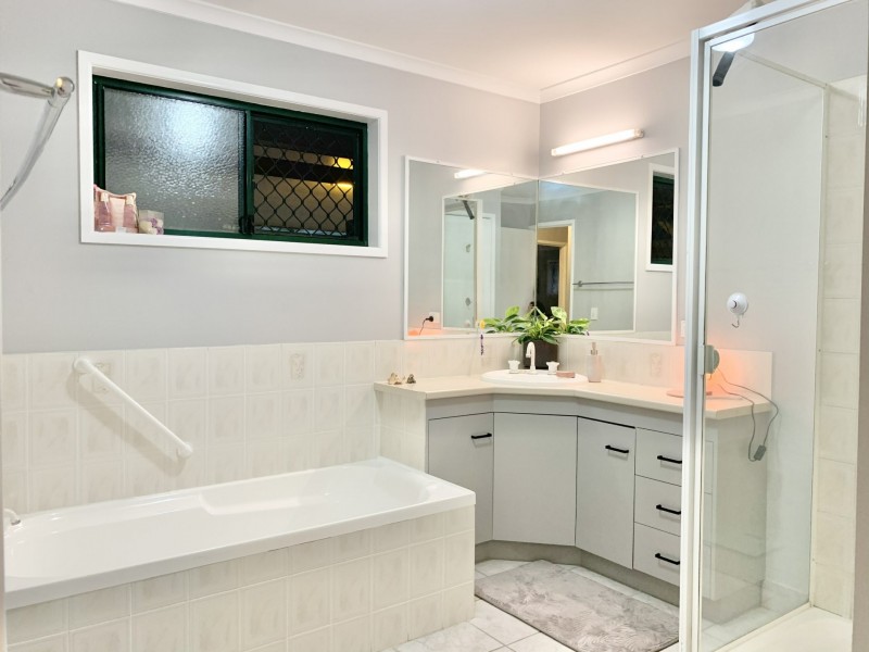 13 Brennan Street, Miriam Vale QLD 4677