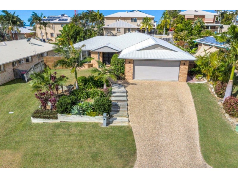 9 Geoffrey Thomas Drive, Tannum Sands QLD 4680
