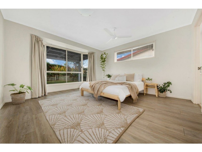 13 Curtis Avenue, Boyne Island QLD 4680