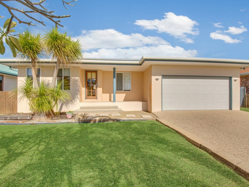 5 Lois Court, New Auckland QLD 4680