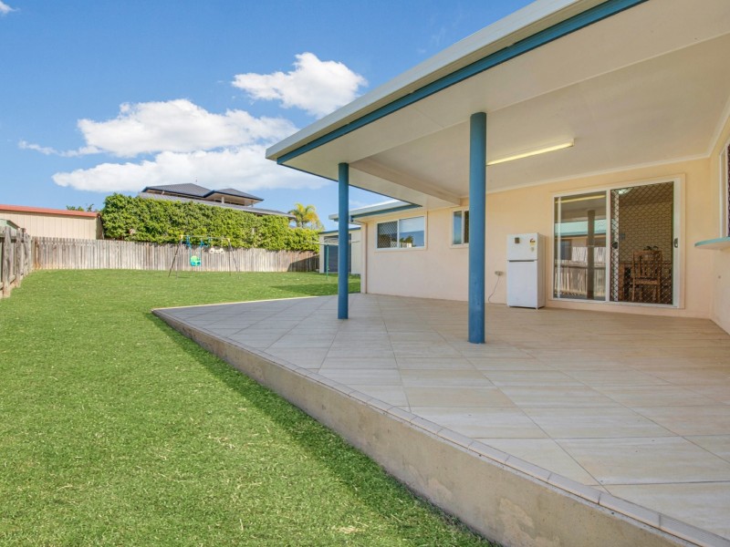 5 Lois Court, New Auckland QLD 4680