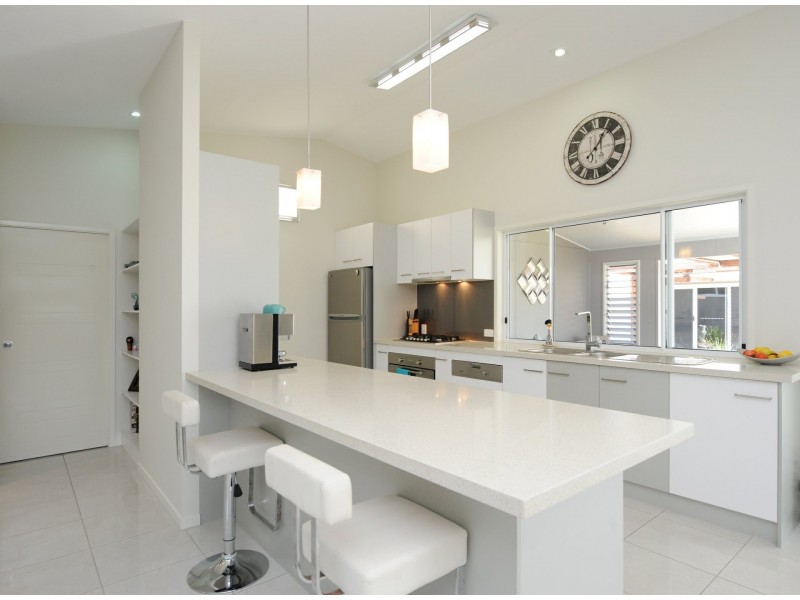 31 McLeod Street, Boyne Island QLD 4680