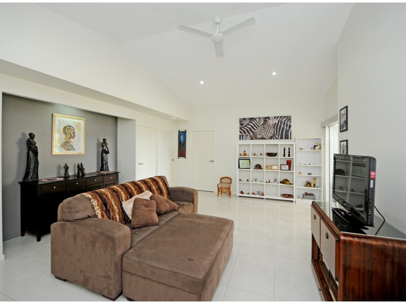 31 McLeod Street, Boyne Island QLD 4680