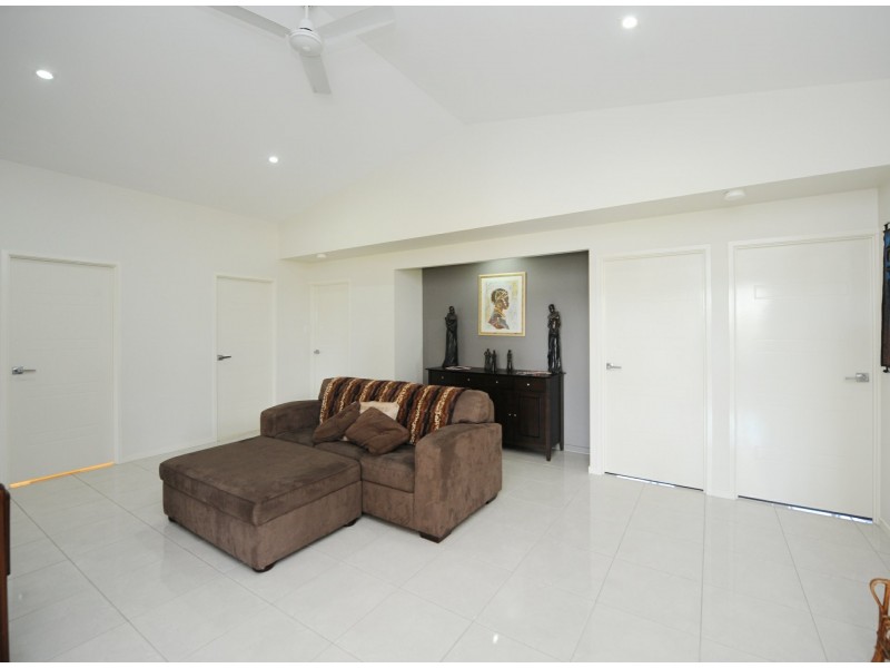 31 McLeod Street, Boyne Island QLD 4680