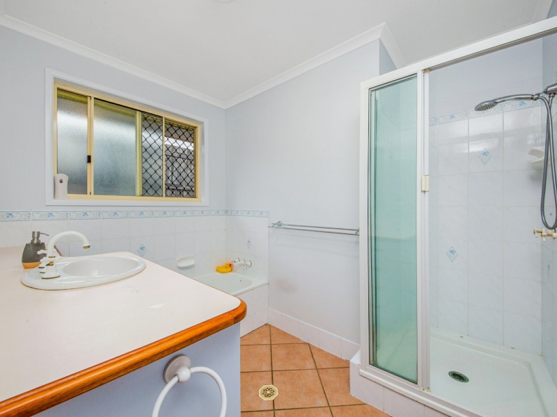 9 Werite Court, Boyne Island QLD 4680