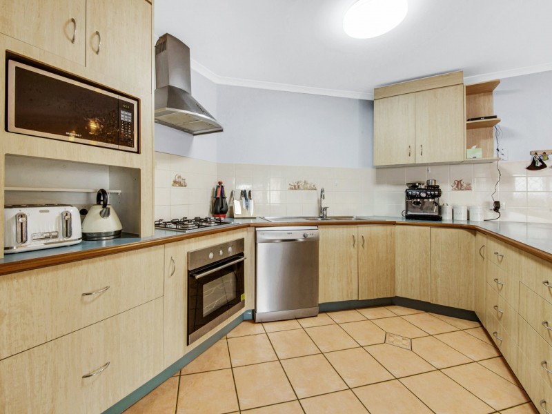 9 Werite Court, Boyne Island QLD 4680