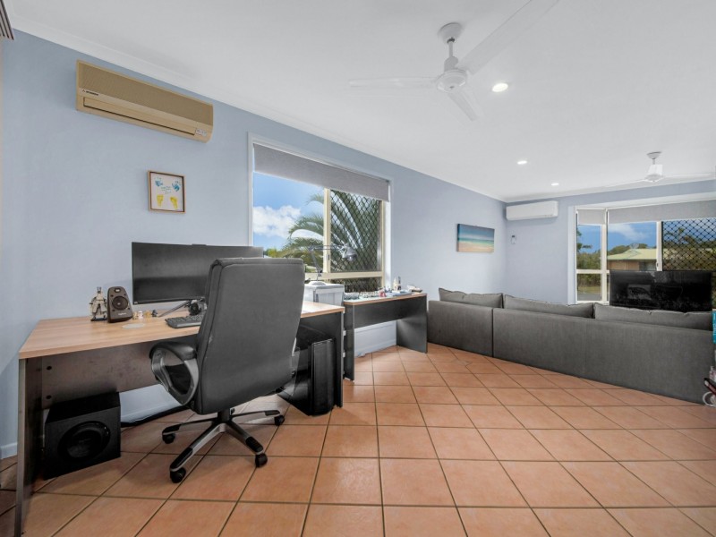 9 Werite Court, Boyne Island QLD 4680