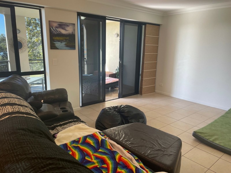 2/8a Wyndham Avenue, Boyne Island QLD 4680