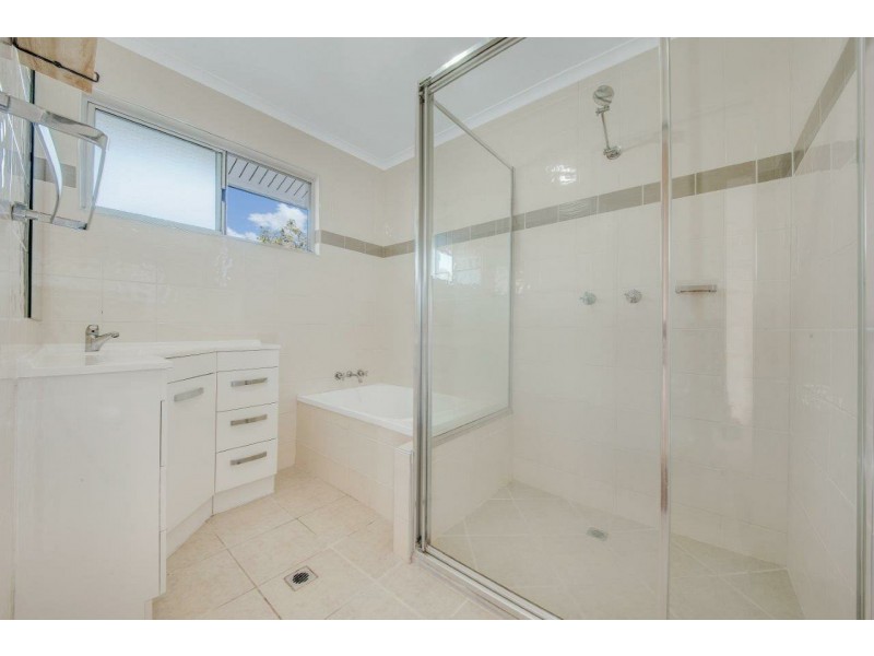 109 TARCOOLA DRIVE, Boyne Island QLD 4680