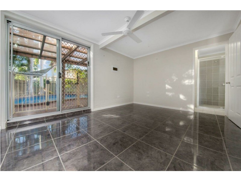 109 TARCOOLA DRIVE, Boyne Island QLD 4680