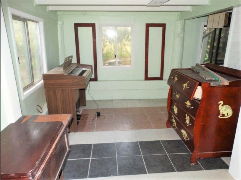 12 Chapman Street, Miriam Vale QLD 4677