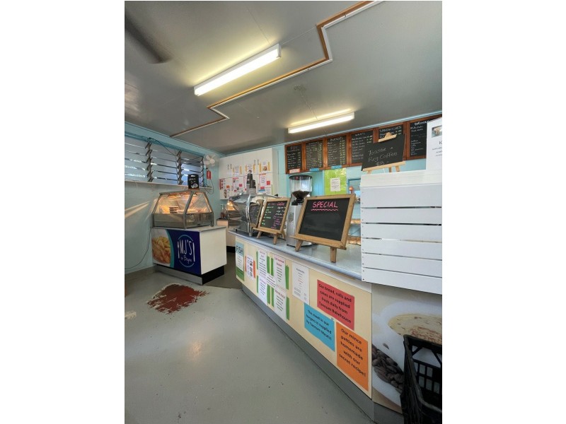 52 Malpas Street, Boyne Island QLD 4680