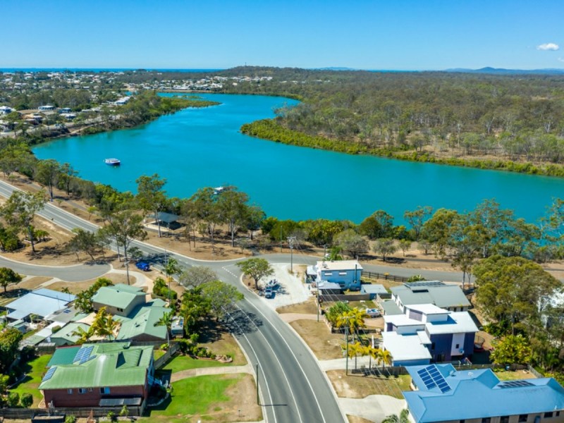 52 Malpas Street, Boyne Island QLD 4680