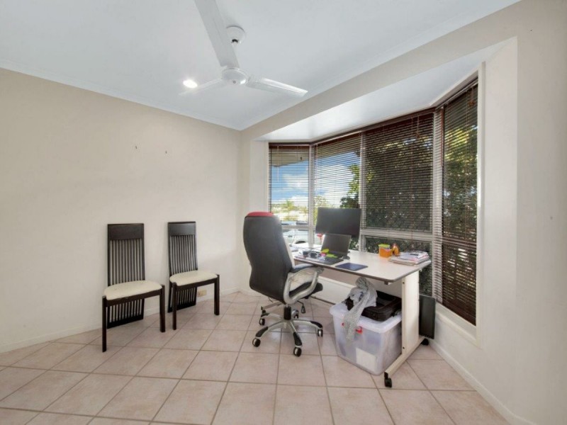 5 Werite Court, Boyne Island QLD 4680