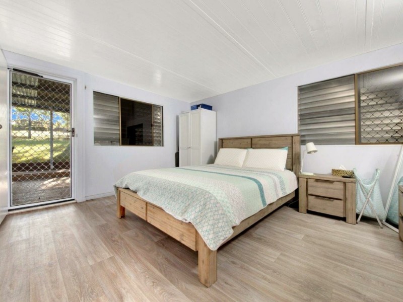 1 Jacaranda Drive, Boyne Island QLD 4680