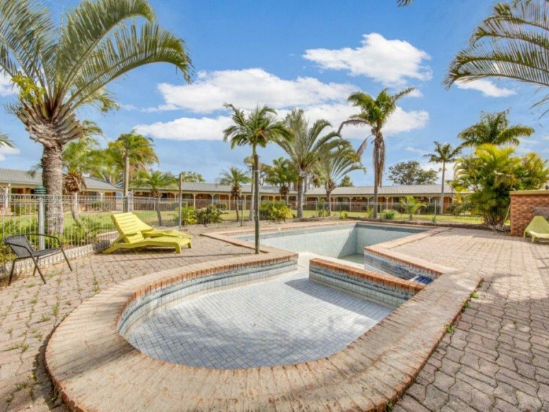 4 Reedbed Road, Bororen QLD 4678