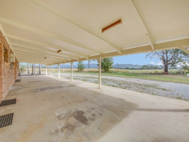 4 Reedbed Road, Bororen QLD 4678
