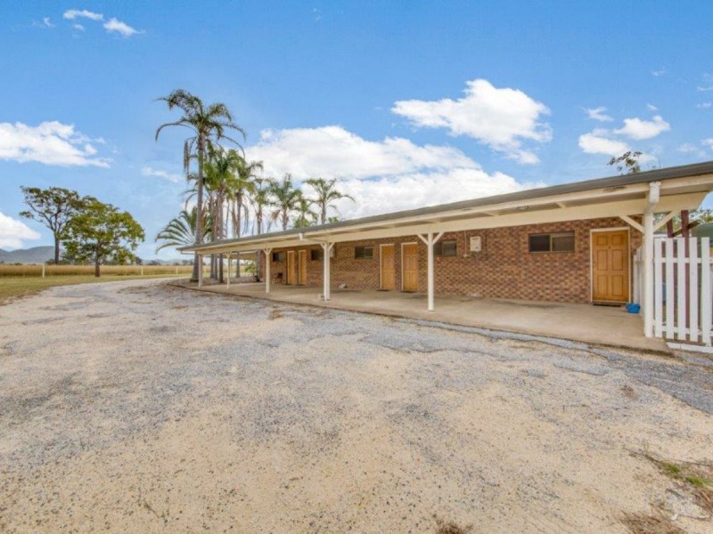 4 Reedbed Road, Bororen QLD 4678