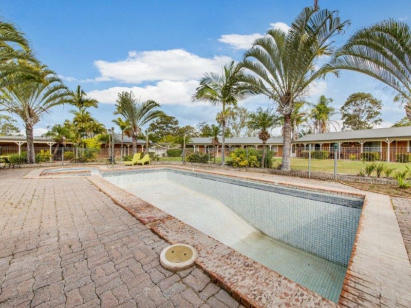 4 Reedbed Road, Bororen QLD 4678