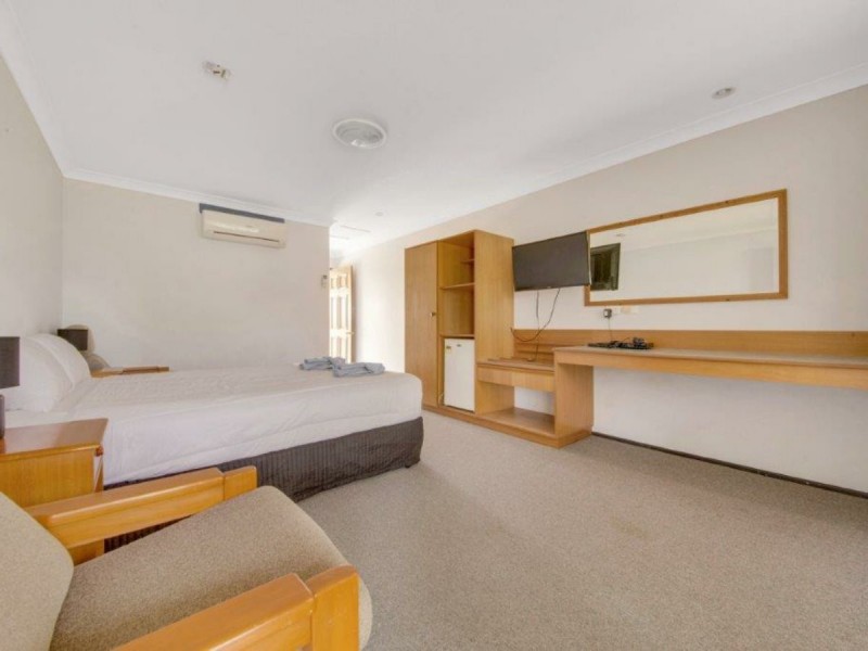 4 Reedbed Road, Bororen QLD 4678