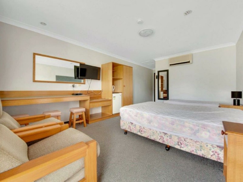 4 Reedbed Road, Bororen QLD 4678