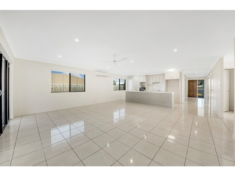 7 Surita Court, Boyne Island QLD 4680