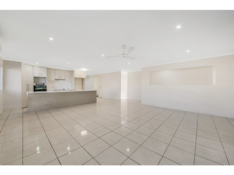 7 Surita Court, Boyne Island QLD 4680