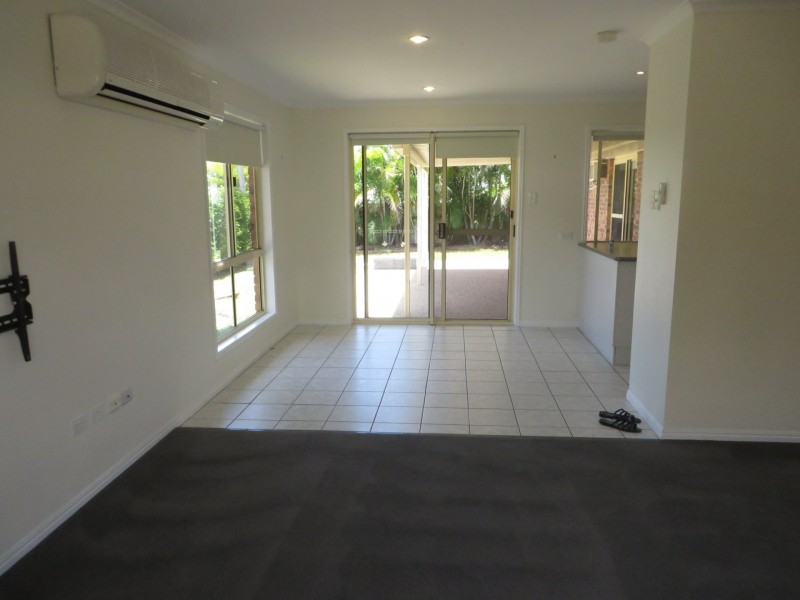 26 Curtis Avenue, Boyne Island QLD 4680