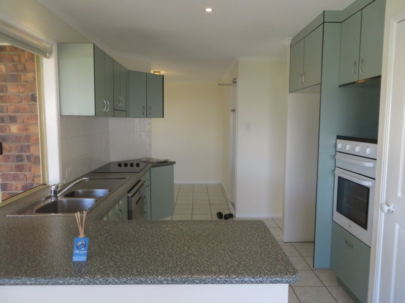 26 Curtis Avenue, Boyne Island QLD 4680