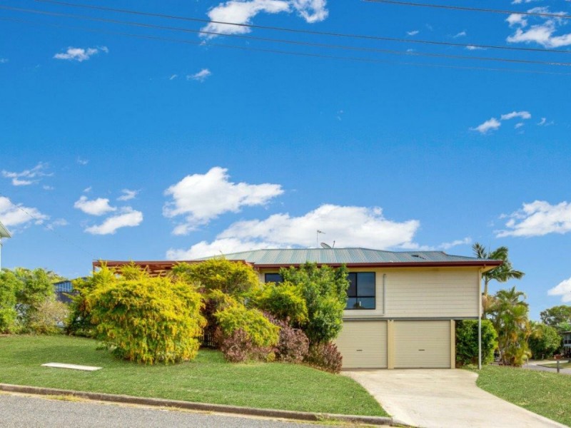 33 Tyson Crescent, Tannum Sands QLD 4680
