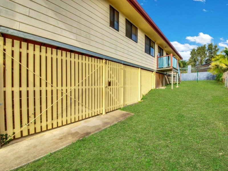 33 Tyson Crescent, Tannum Sands QLD 4680