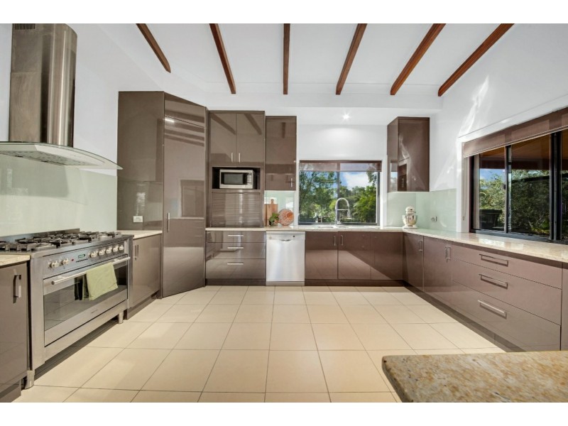 9 Ronpen Close, Tannum Sands QLD 4680