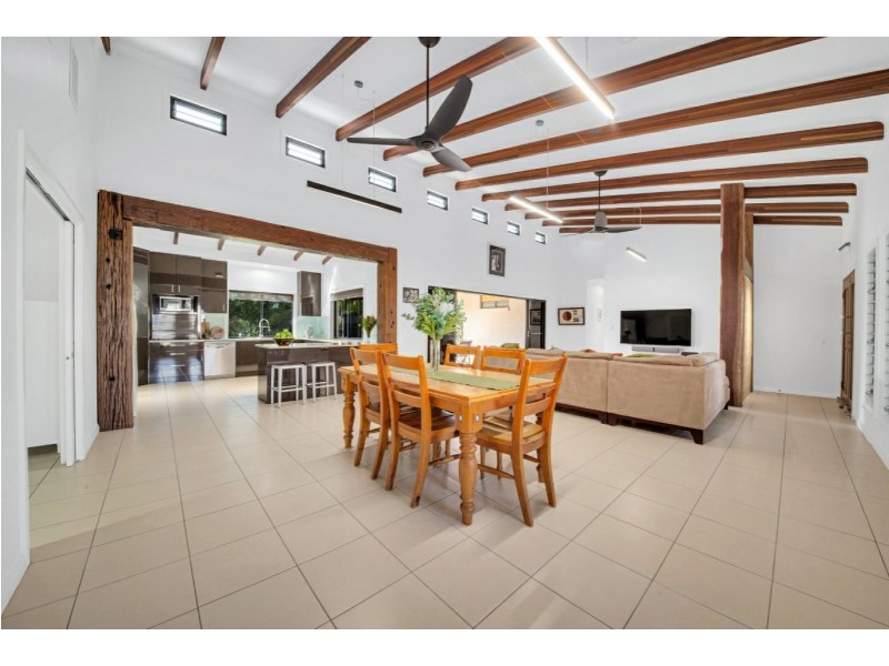 9 Ronpen Close, Tannum Sands QLD 4680