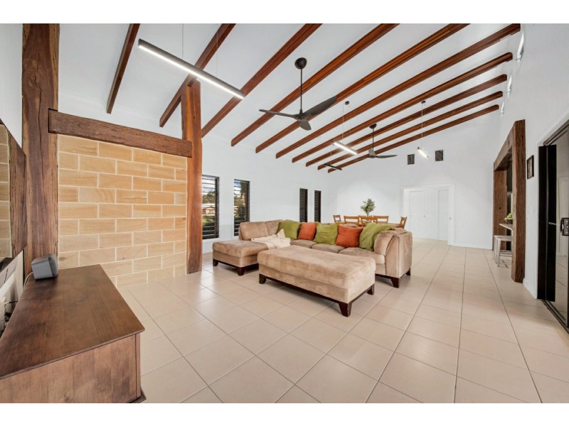 9 Ronpen Close, Tannum Sands QLD 4680